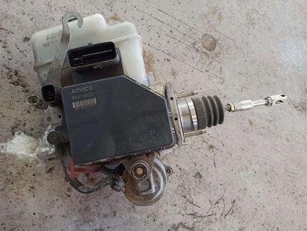 Блок ABS Toyota Land Cruiser 200