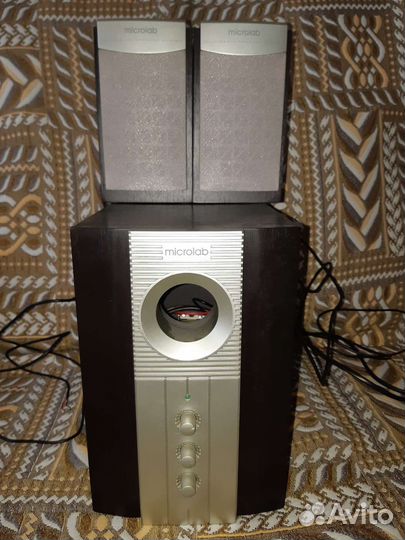 Колонки Microlab 2.1 M890 с сабвуфером