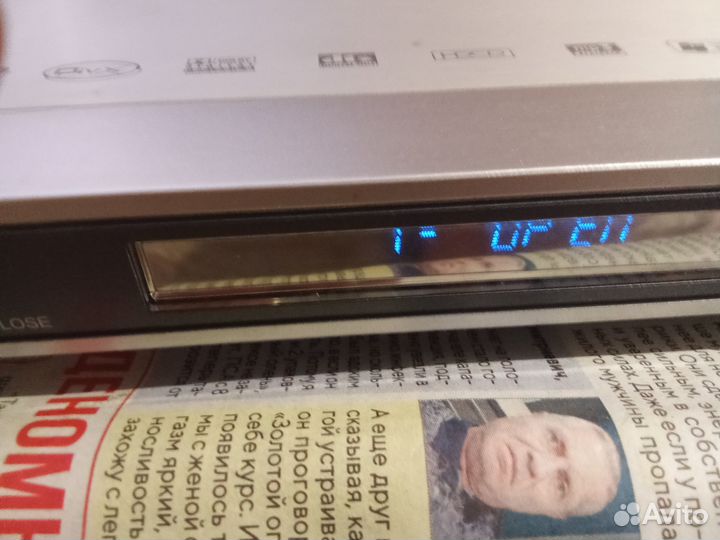 DVD плеер модель DV975S полный комплект в отл. со