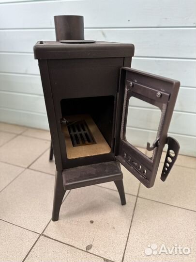 Печь-камин дома Афина