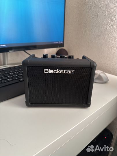 Гитарный комбоусилитель