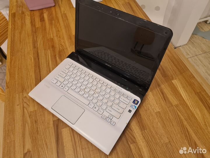Ноутбук sony vaio sve141b11v
