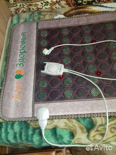 Нефритово-турмалиновый ковер с фотонами