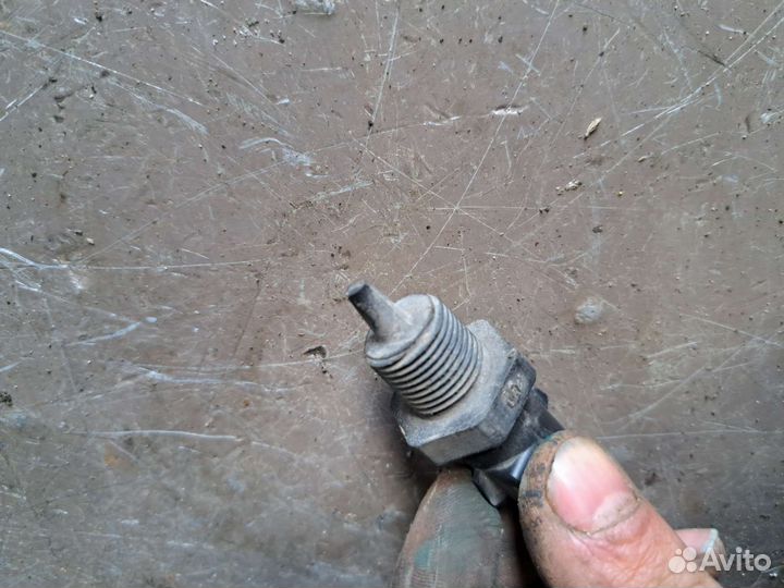 Датчик температуры воздуха на Ягуар x-type