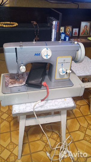 Швейная машина Чайка 132М