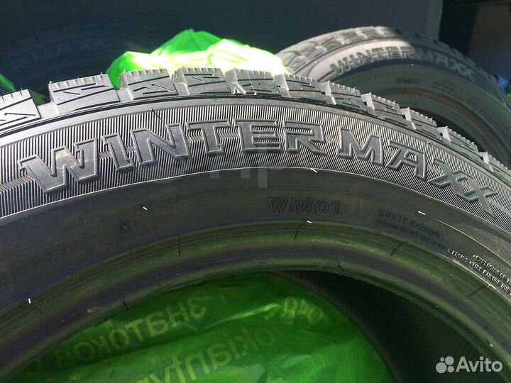 Dunlop Winter Maxx WM01 225/55 R18