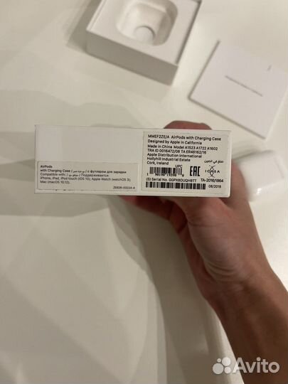 Беспроводные наушники apple airpods