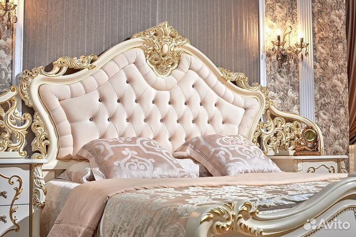 Продам спальный гарнитур