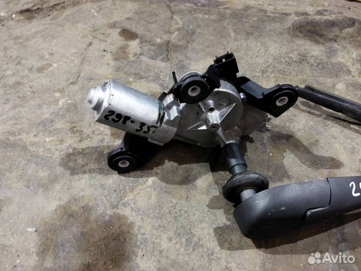 Моторчик стеклоочистителя задний от Renault Megan