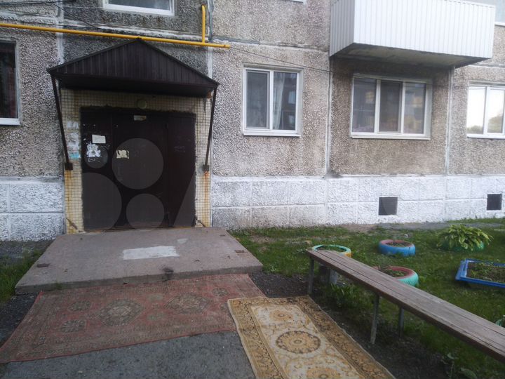 4-к. квартира, 61 м², 1/5 эт.