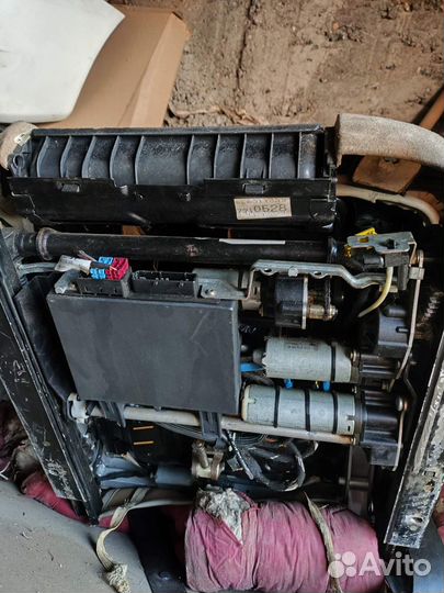 Передние сиденья