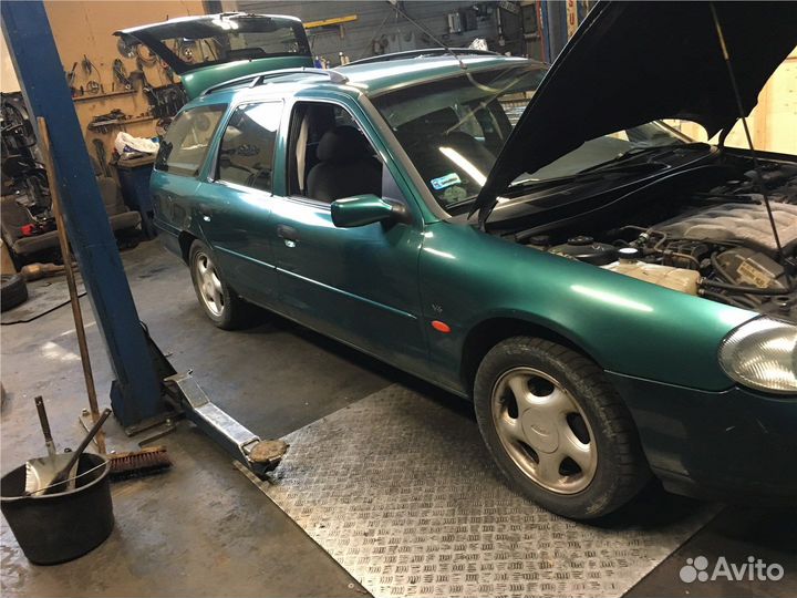 Разбор на запчасти Ford Mondeo 2