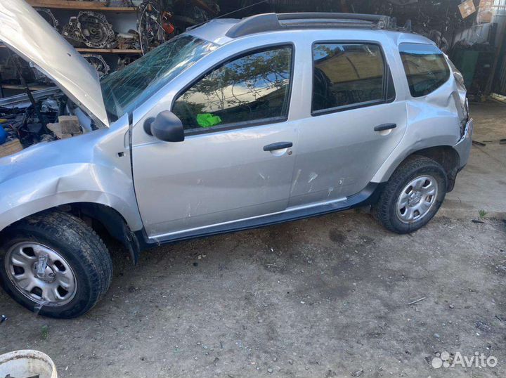 Разбор Рено Дастер 1,6 2014г.в