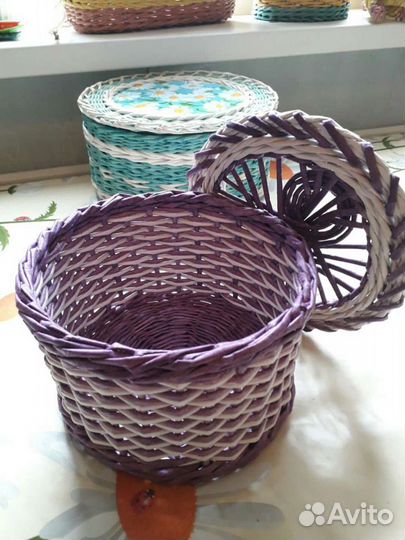 Шкатулки из бумажной лозы