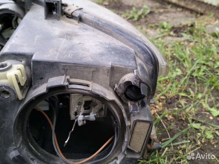 Фара левая mazda 6 gg