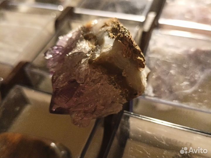 Камень аметист