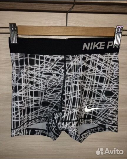 Спортивный костюм nike, топ и шортики