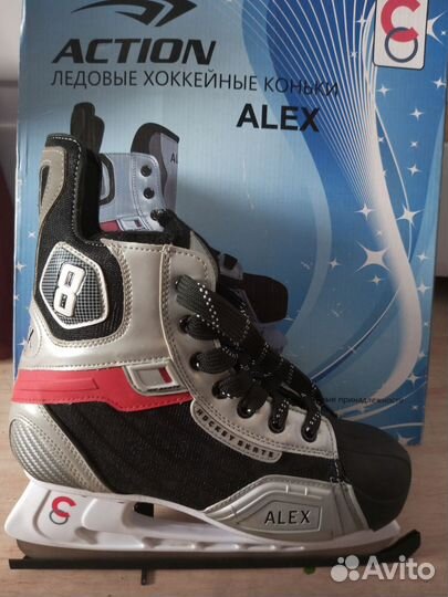 Коньки хоккейные