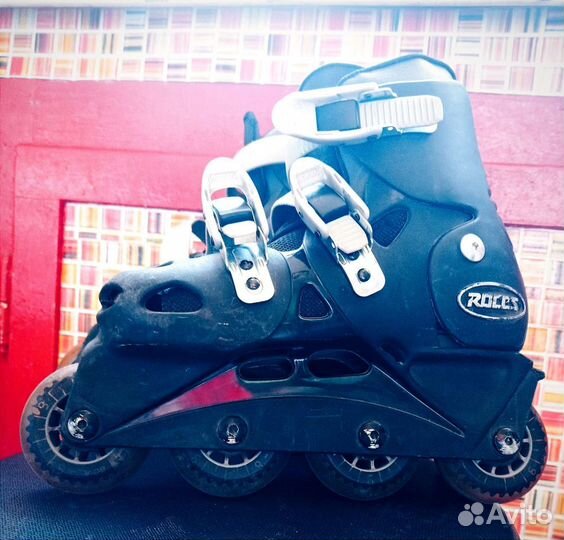 Роликовые коньки