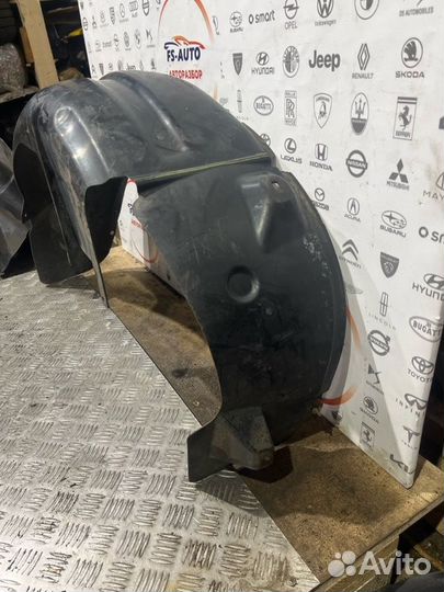 Подкрылок задний левый Dodge Caliber SUV 2.0 ECN