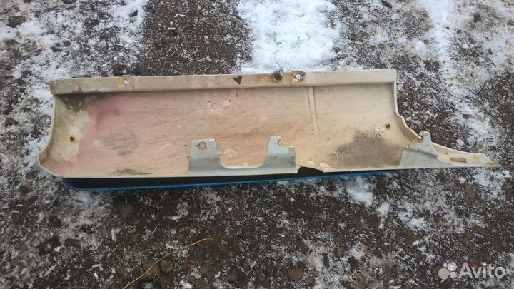 Угол кабины правый рено премиум 2001г