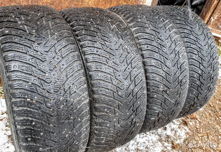 Nokian Tyres Hakkapeliitta 8 235/55 R17