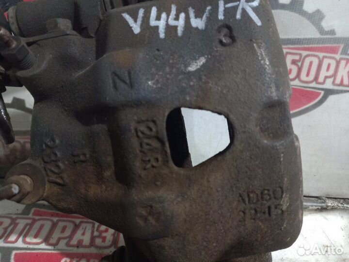 Суппорт тормозной передний правый Mitsubishi