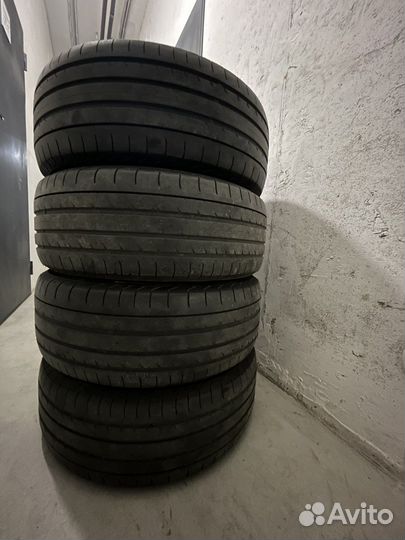 Yokohama Advan Sport V105 225/55 R17
