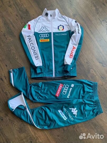 Разминочные костюмы и жилеты