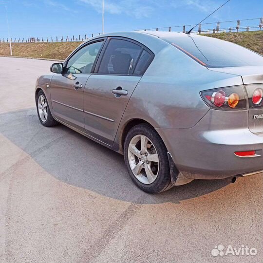 Mazda 3 1.6 МТ, 2006, 302 000 км