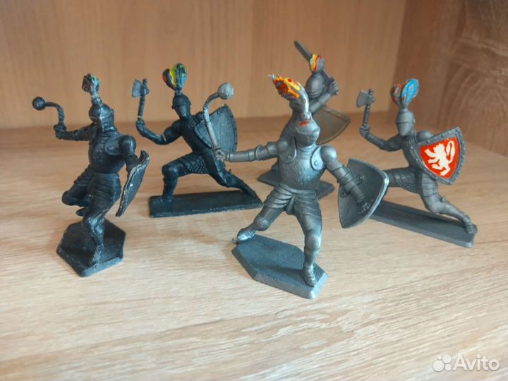 Модель солдитков