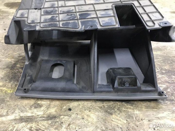 Бардачок Mazda Demio DY3W 1.3 2005