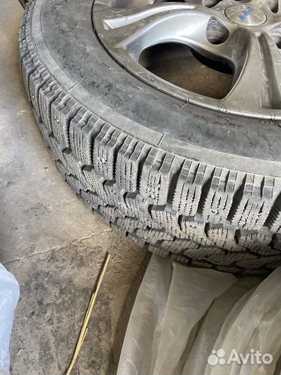 Yokohama Ice Guard F700Z 195/60 R15 88Q