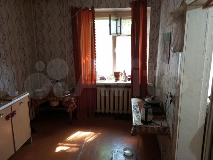 Комната 48 м² в 2-к., 2/5 эт.