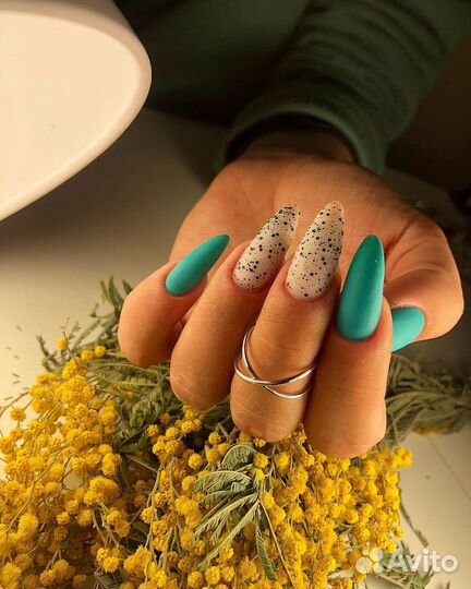 Маникюр, Коррекция гелем