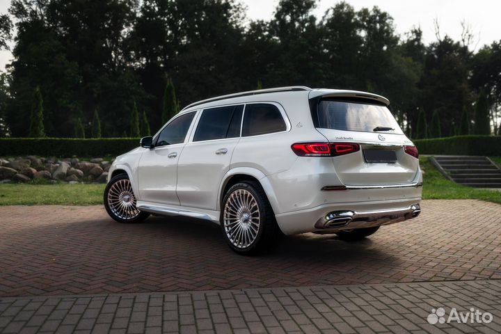 Аренда Mercedes-Benz GLS Maybach