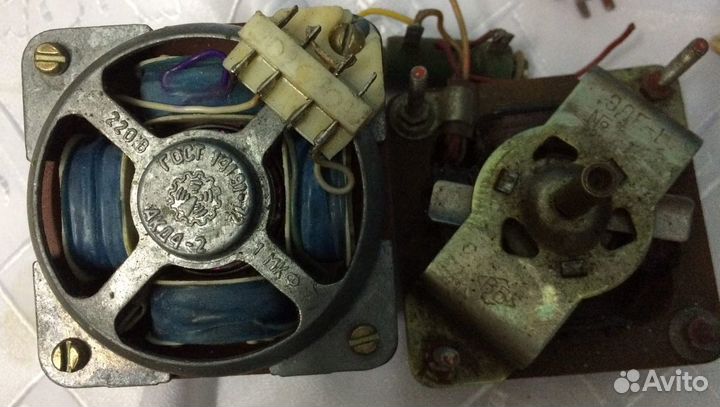 Двигатель для магнитофона