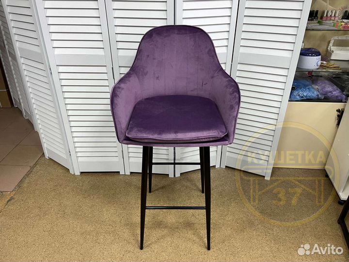 Стул для визажиста бровиста