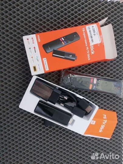 Тв-приставка Медиаплеер Xiaomi Mi TV Stick