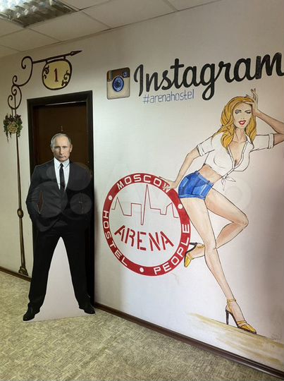 Комната 72 м² в > 9-к., 1/1 эт.