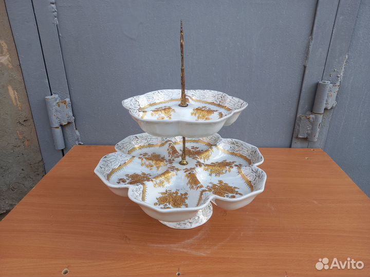 Тарелка менажница