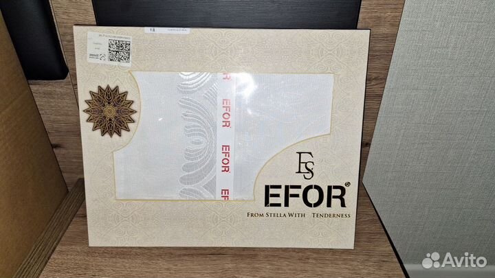 Фужеры для вина, чашки, скатерти, столовые прибор