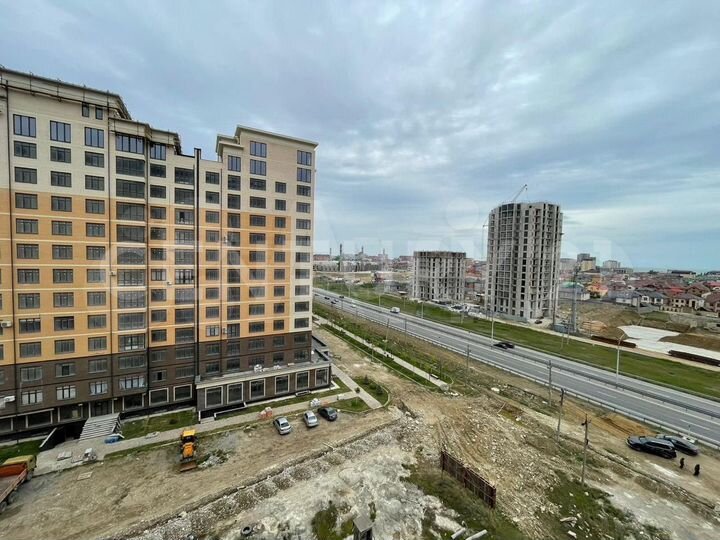 2-к. квартира, 87,5 м², 8/15 эт.