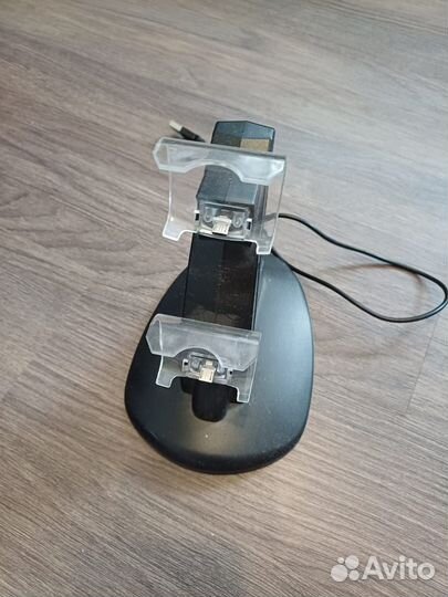 Игровая приставка ps4