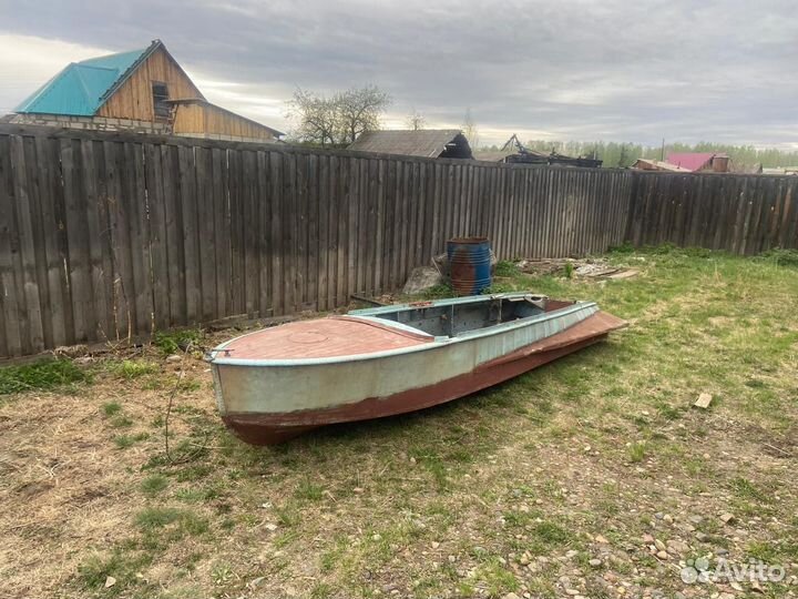 Продам лодку казанка