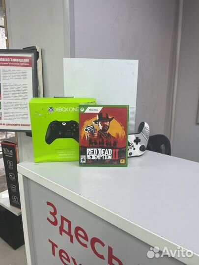 Игровая приставка Xbox One S-500 gb