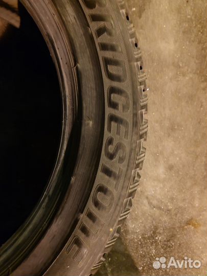 Bridgestone Blizzak Spike-01 235/55 R18 H
