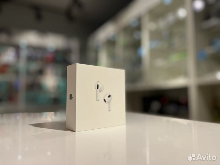 Apple AirPods 3 Lightning