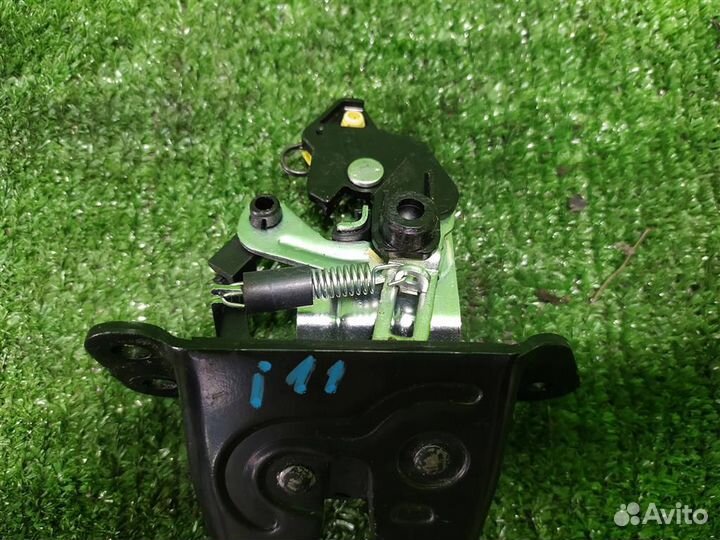 Замок крышки багажника Hyundai I20 2009