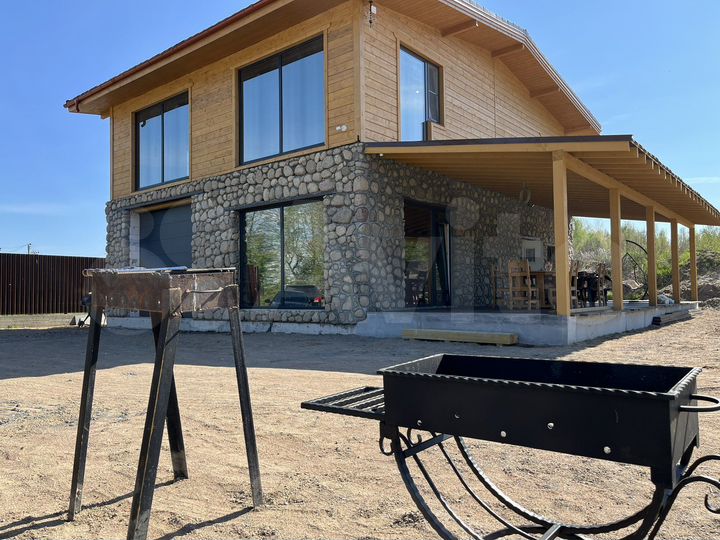 Коттедж 200 м² на участке 50 сот.